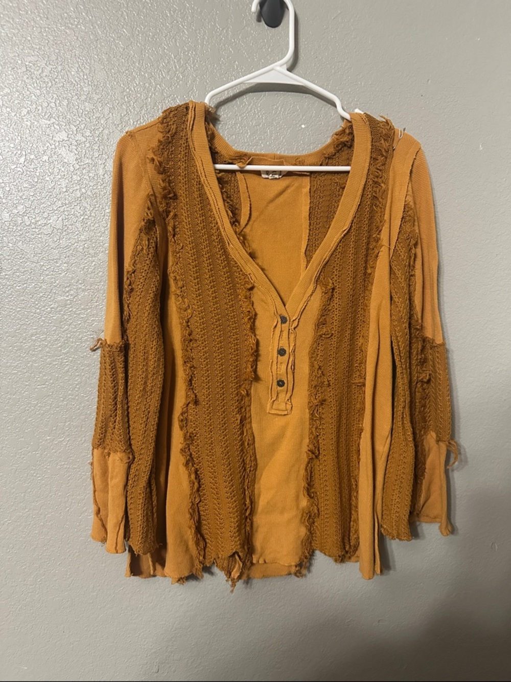 POL Mustard Frayed V-Neck Long Sleeve Top